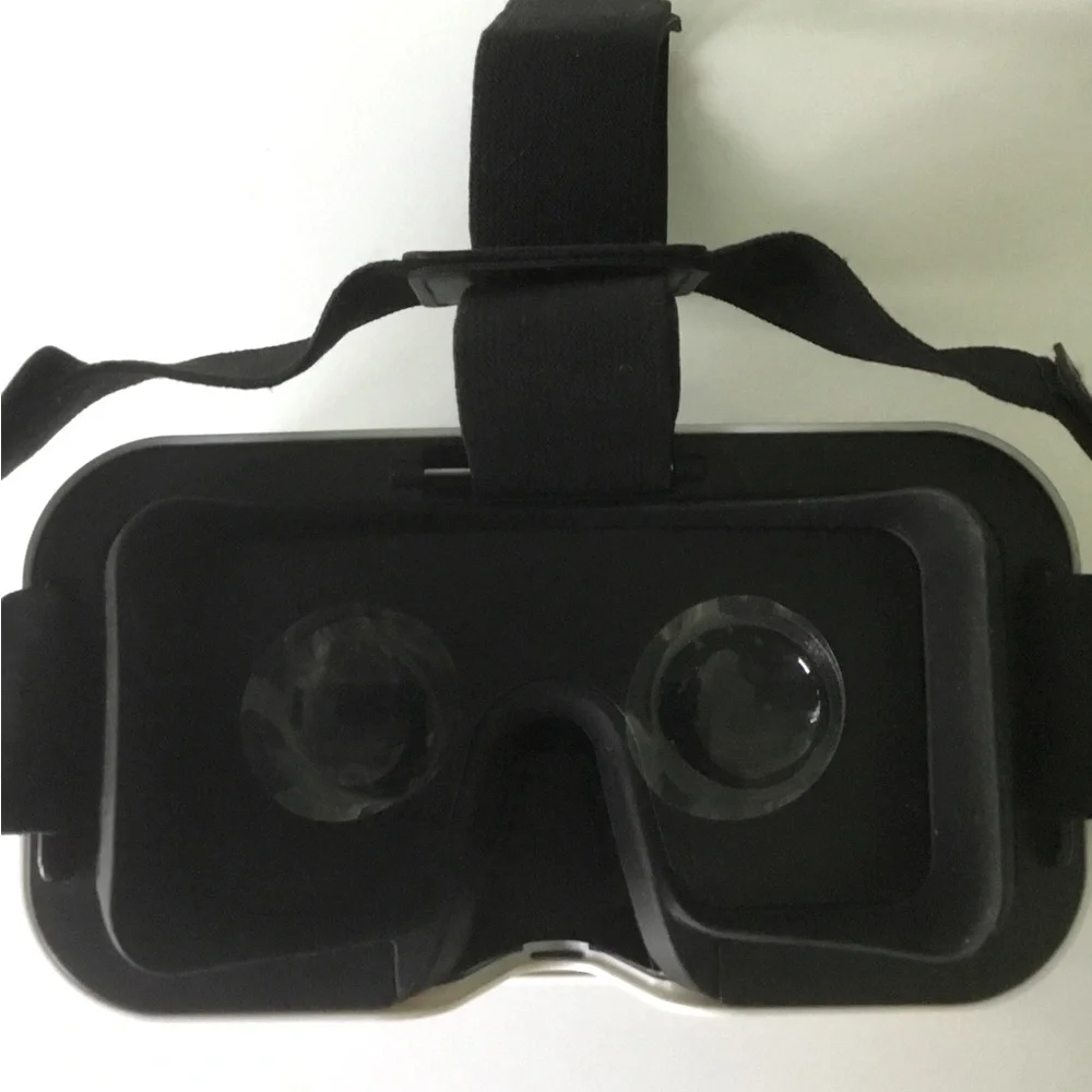 Sharper Image Virtual Reality Headset GUC